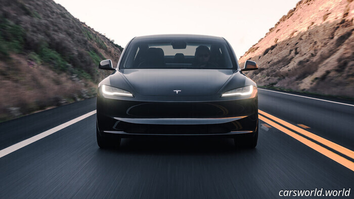 Tesla Discreetly Reintroduces Turn Signal Stalks to Model 3 Following Years of Feedback | Carscoops